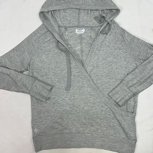 2267 women’s simply Vera sweater